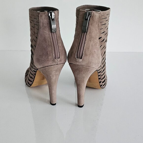 Vince Camuto Gladiator Bootie! - Picture 5 of 13